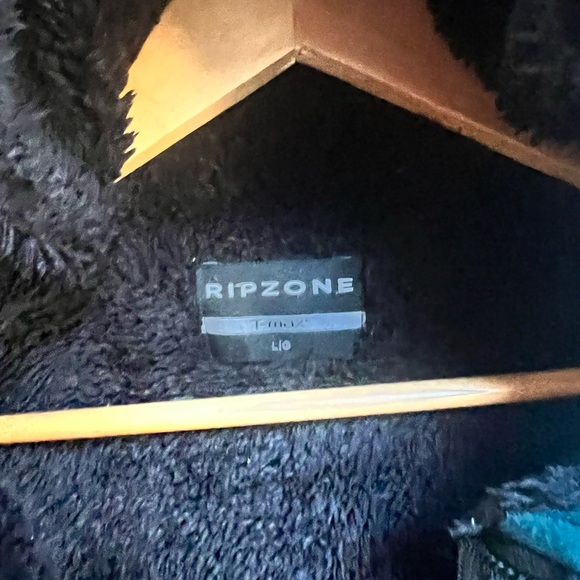 Rip zone Tmax-Thick winter zip up women’s large hoodie - Picture 2 of 4